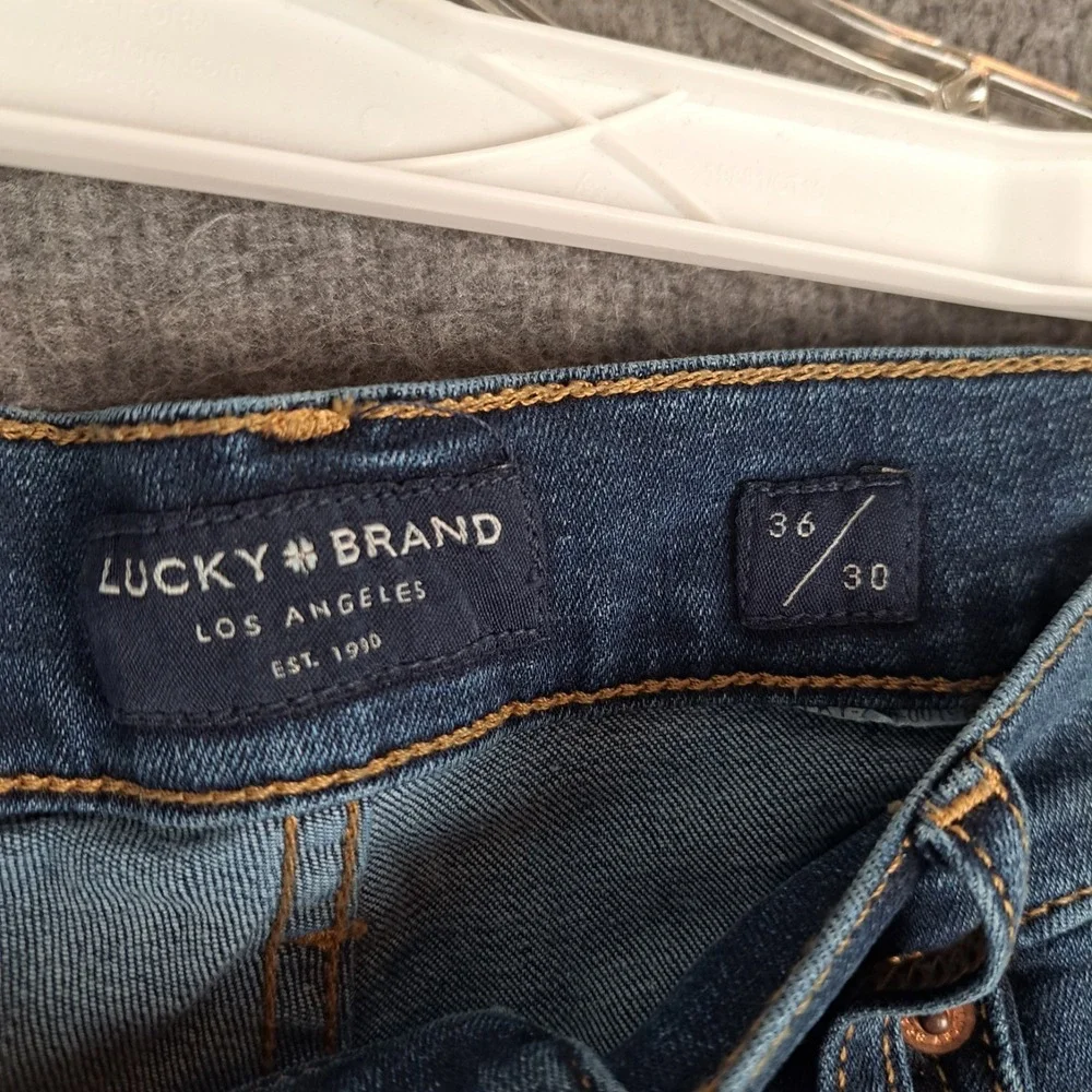 Lot Of 2 Lucky Brand Jeans Mens 36x30 Blue Denim 221 and 121